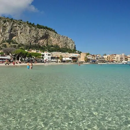Διαμέρισμα Tolomea Mondello